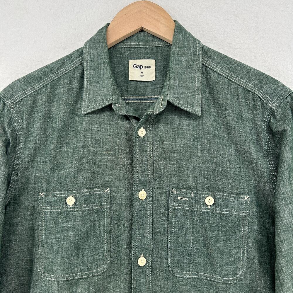 GAP Shirt Mens M Chambray Utility Button Up Long Sleeve Pocket Cotton Blue